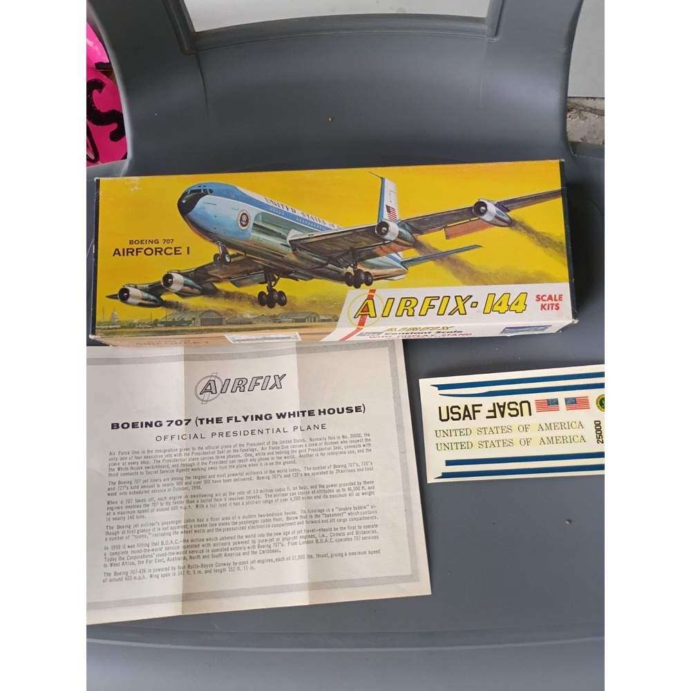 Airfix 1:144 Boeing 707 Airforce One Vintage Model Airplane Kit Open Box